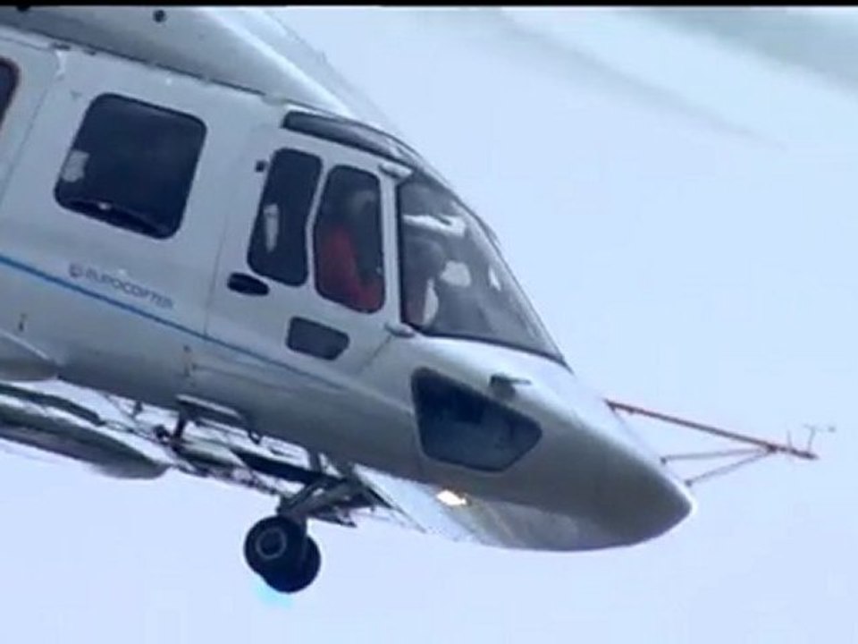 Démonstration aérienne de l'hélicoptère Eurocopter EC-175