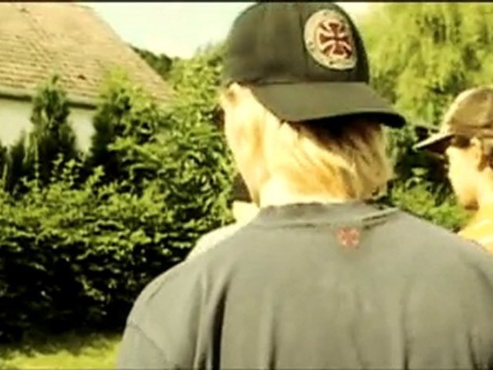 THE WHITE ONE MAN SHOW WITH OTHER PEOPLE