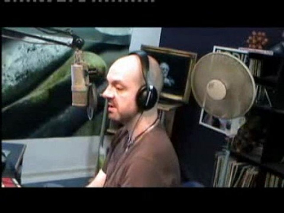 Les russes se débarrassent de leurs dollars - une vidéo Actu et Politique