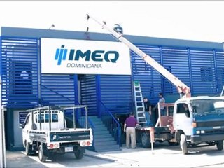 Instalación letrero marca IMEQ Santo Domingoo Republica Dominicana - diseño logo by Oluzen Branding