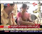 Srikanth Chari Suicide Issue for Telangana - Forcedly done by Telangana Leaders - Mother