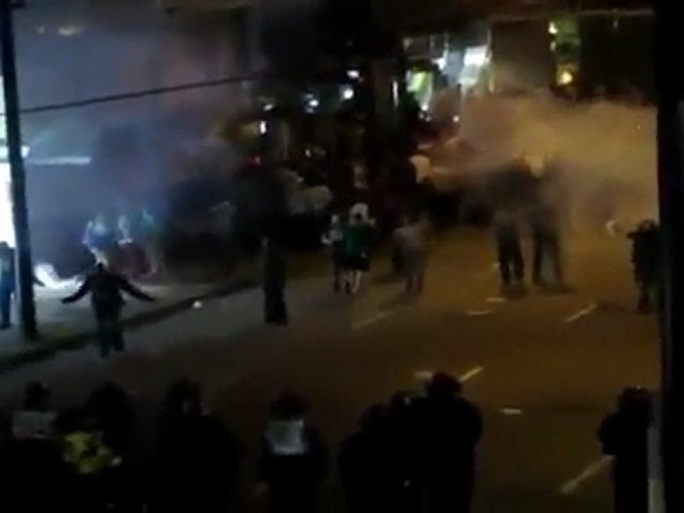 Vancouver riot kissing couple video shows what happened before photo ...