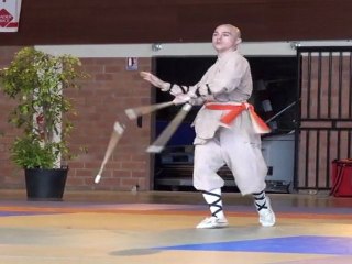 Championnat de France de Kung Fu Traditionnel 2011 (Cléon) 04/36 Armes seniors - Tri Bâton (Fléau à 3 branches) 1