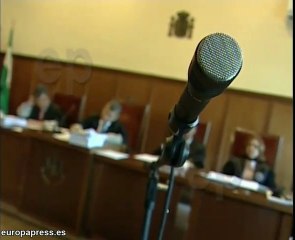 Suspenden el juicio por violencia de género