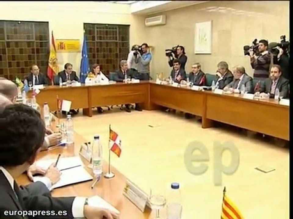 Reunión de Valeriano Gómez con las Comunidades Autónomas