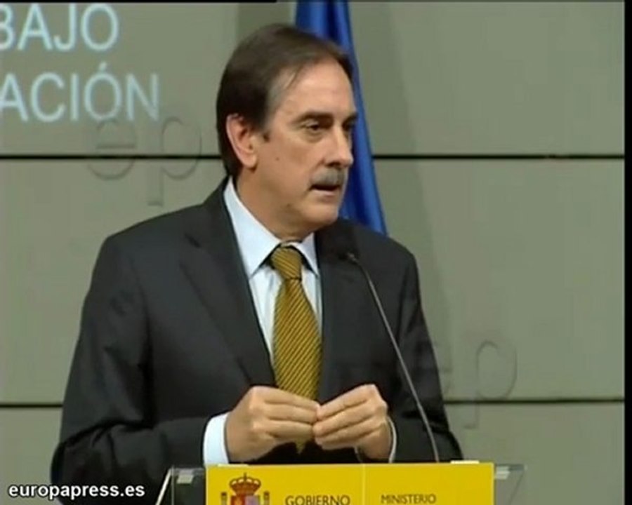 Gómez dará más formación a los desempleados