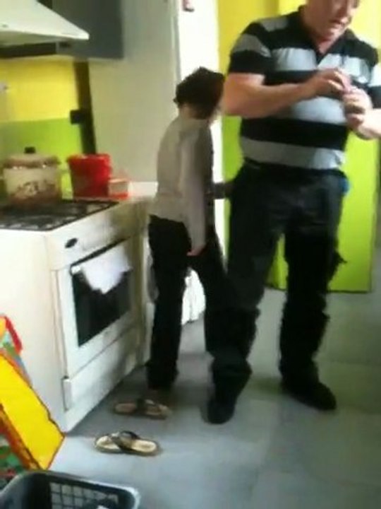 Gaston Fait Des Pompes