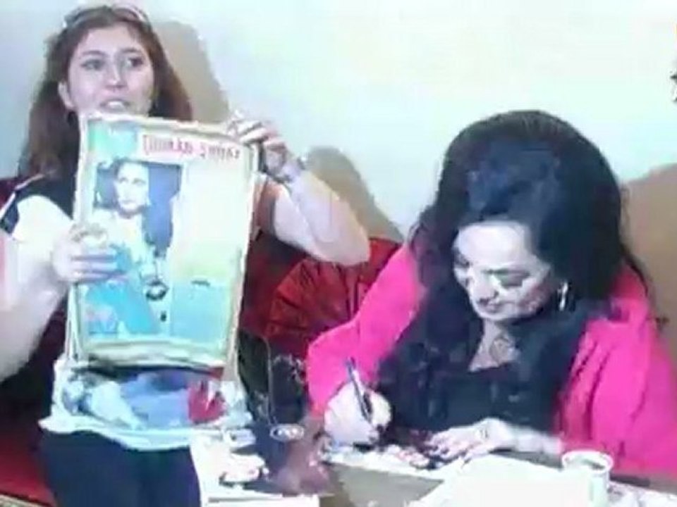 Türkan Şoray imza günü...