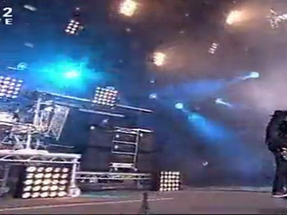 Skunk Anansie - On my hotel TV (2010 Live)