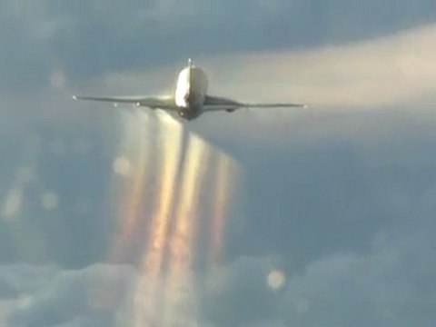 chemtrails KC-10 spray