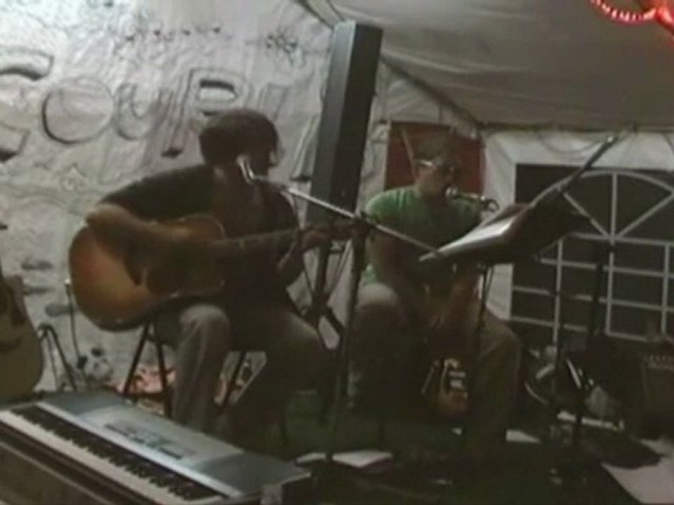 Les cornichons Nino Ferrer (FestiCourli 2011) Vidéo Dailymotion