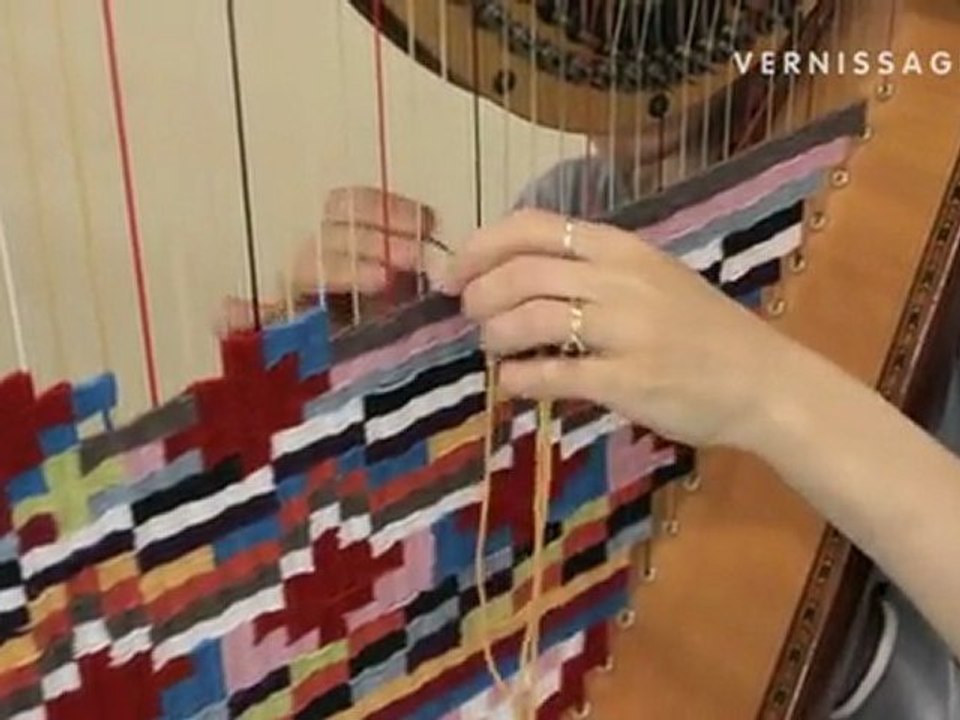 Performance by Jamie Isenstein at Art Basel 2011 / Interview