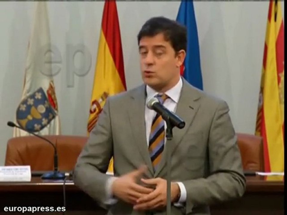 Besteiro firma convenios para crear empleo