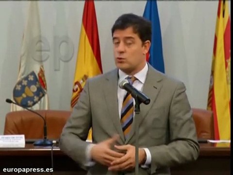 Besteiro firma convenios para crear empleo