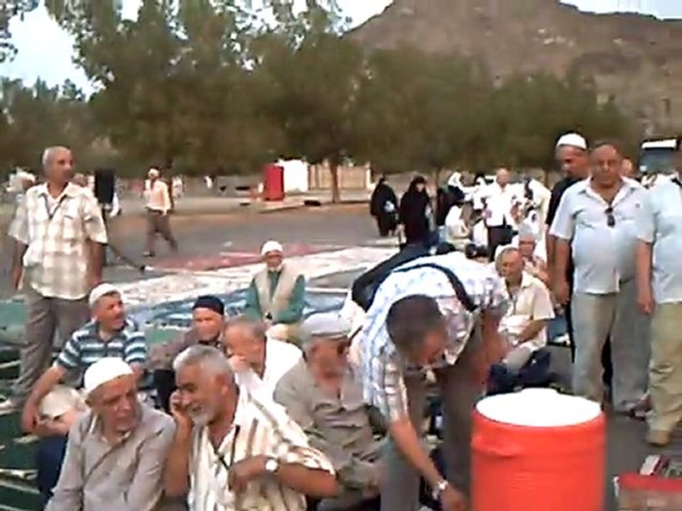 Hacı Yusuf AKTAŞ-müzdelifede iftar yemeği