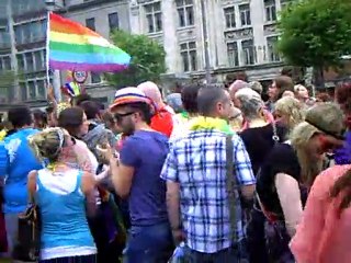 Pride Parade Dublin 2011 - Carrossa The George