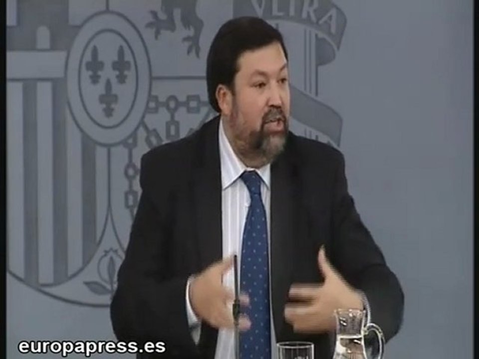 Rubalcaba defiende "honorabilidad" Camacho