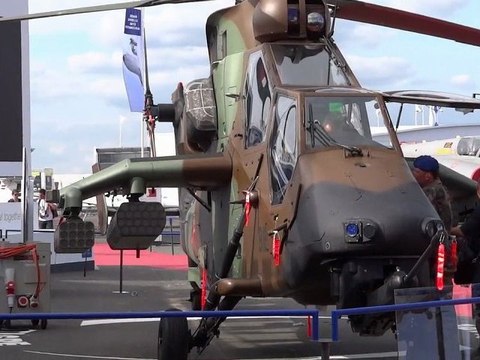 Hélicoptère Tigre Armée de Terre ALAT Full HD Meeting aérien du Bourget Paris Airshow LFTA 2011