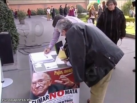 Firmas para derogar la ley anti tabaco