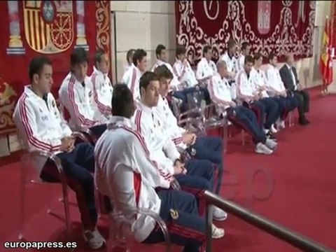 La selección y Del Bosque de nuevo condecorados