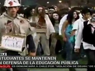 Estudiantes chilenos se mantienen en defensa de la educació