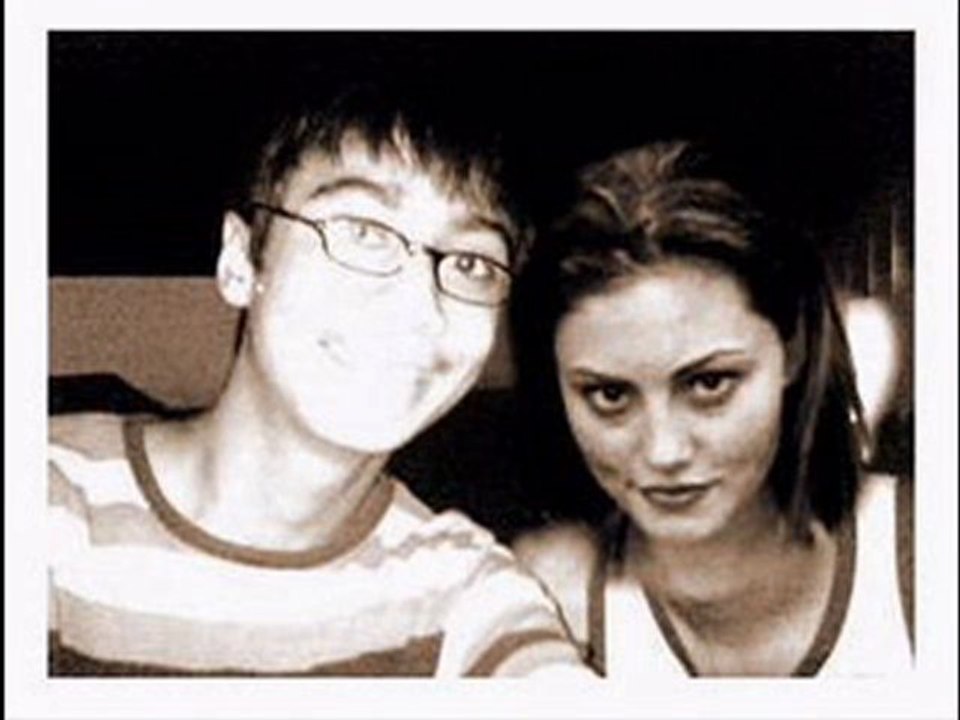 like this http://www.facebook.com/pages/Sheikh-Areesh-The-Rapstar/122332724448207