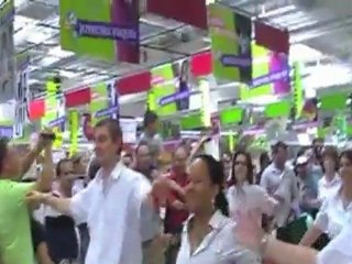Flashmob auchan st priest