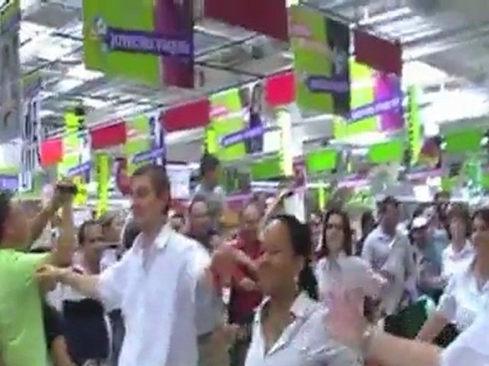 Flashmob auchan st priest
