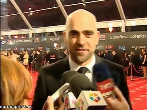 Actores en alfombra roja de los Goya