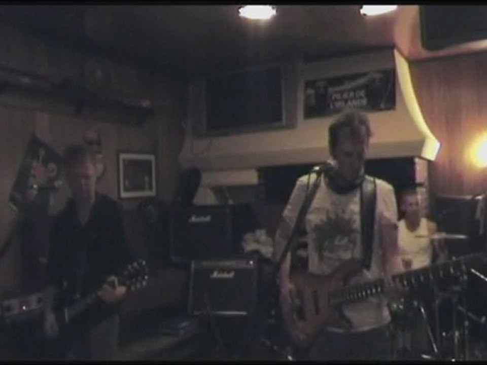 2LAMOUR - live report - Beauvais juin 2011