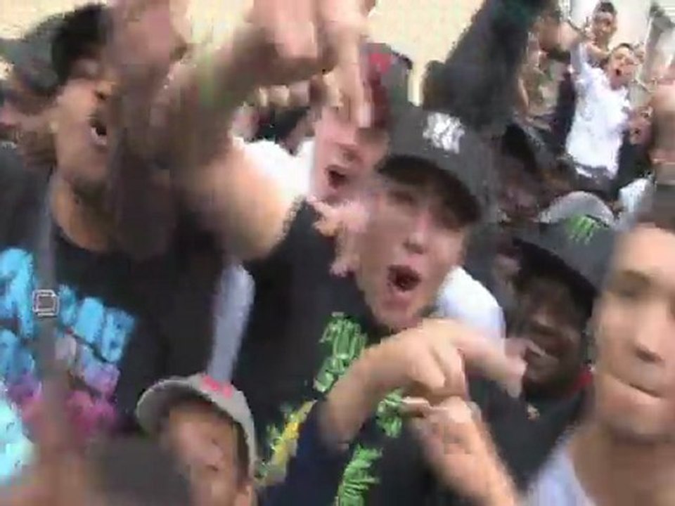 FREESTYLE STREET KICKER - RUEIL MALMAISON (92)