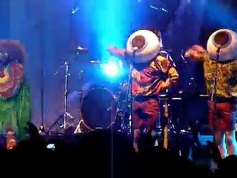 Ebony Bones - W.A.R.R.I.O.R (live)