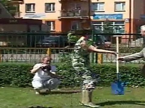 Posadzenie Dębu Pamięci w ZSP Nr 1 Ostrów Mazowiecka 2011