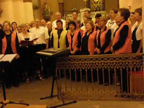 Concert Choeur Entre Nôtes à Cellule et la chorale de St Bonnet qui chante ensemble.....