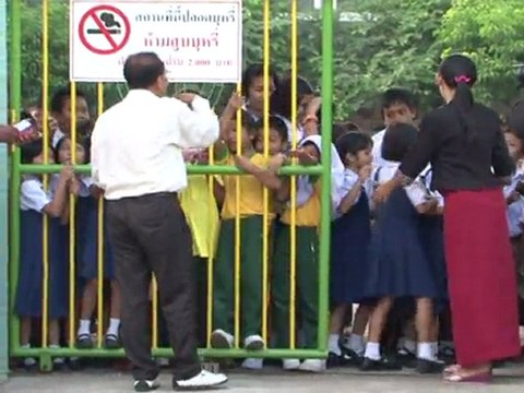 Thai insurgency edges into election debate