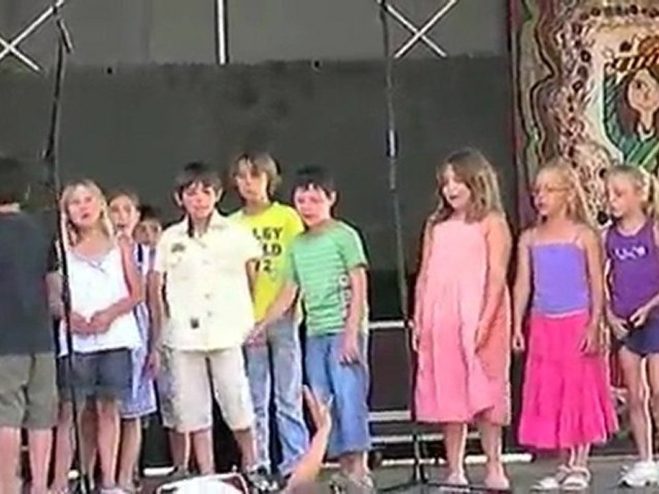 les CE1 - CE2  fete musique