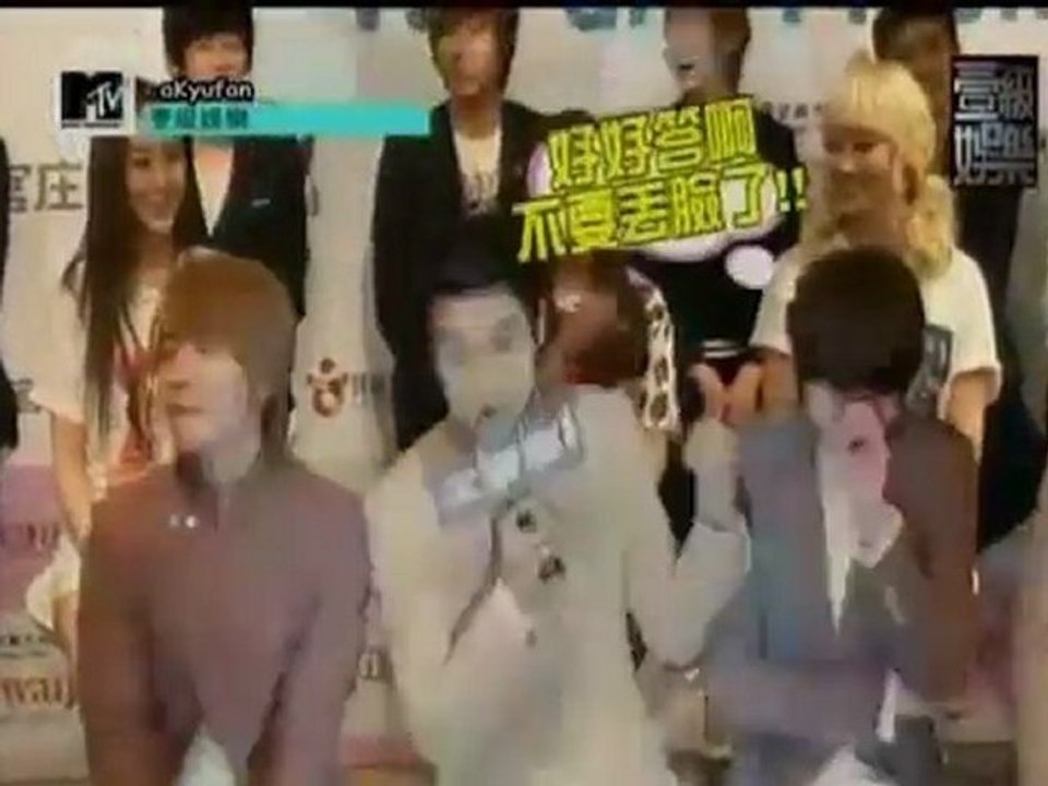Siwon-05172011-03