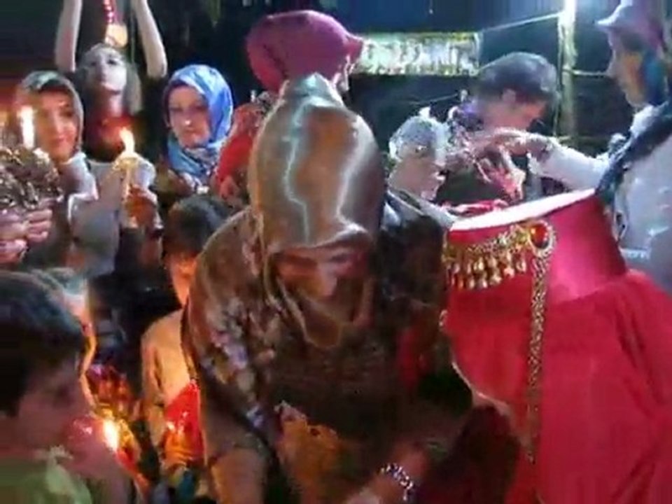 Uğurşan & Kemal - Kına Yakılıyor