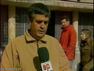 Un hombre intenta quemarse a lo 'bonzo'