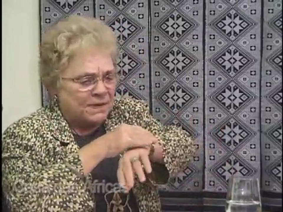 Uma vida dedicada ao ensino e à divulgação do português brasileiro na África e no Caribe e das línguas e culturas africanas no Brasil