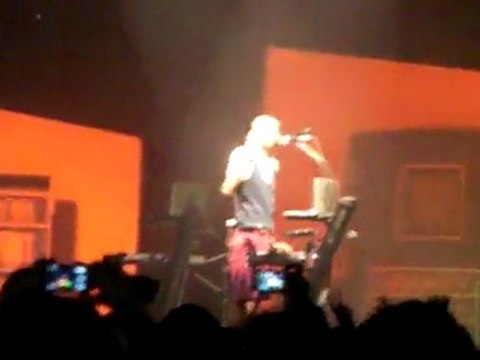 Stromae Alors on danse 2 parties Solidays 2011