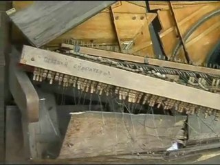 (002) Προσοχή: Εύθραυστον - Μαρία Κωττούλα (Attention: Fragile - Maria Kottoula)