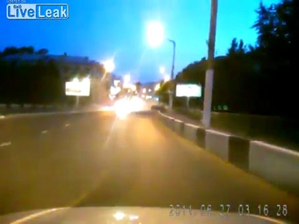 Treiber Ausgeworfene durch Windschutzscheibe