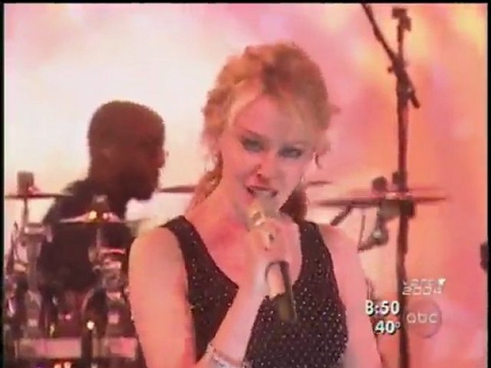 Kylie Minogue  cant get you out  of my head @ abc tv  2004