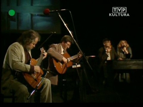 Magda Umer i Maciej Zembaty - Słynny niebieski prochowiec