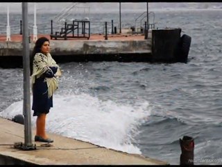 iki kadın bir adam-yıldız tilbe