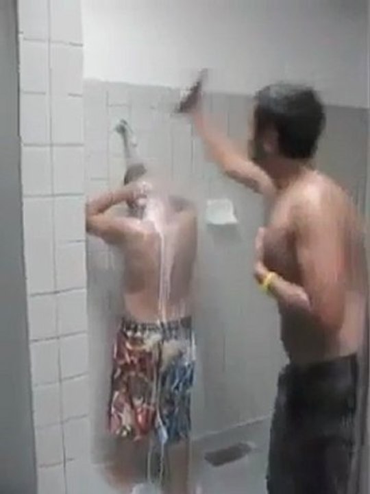 la blague du shampooing