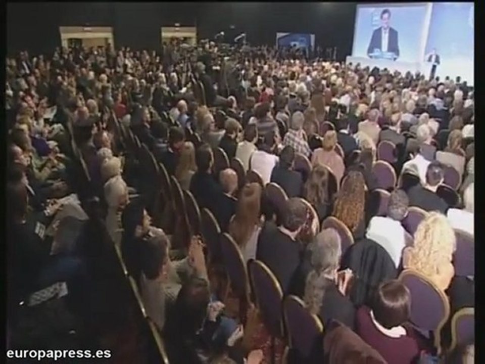 PSOE y PP comienzan sus precampañas