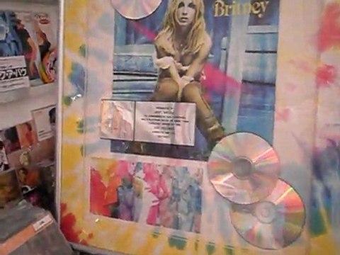 DISQUES BRITNEY SPEARS / ILLOGICALL-MUSIC - DISQUES - RECORDS -BOUTIQUE-CD-DISQUES / BRITNEY RECORDS SHOP