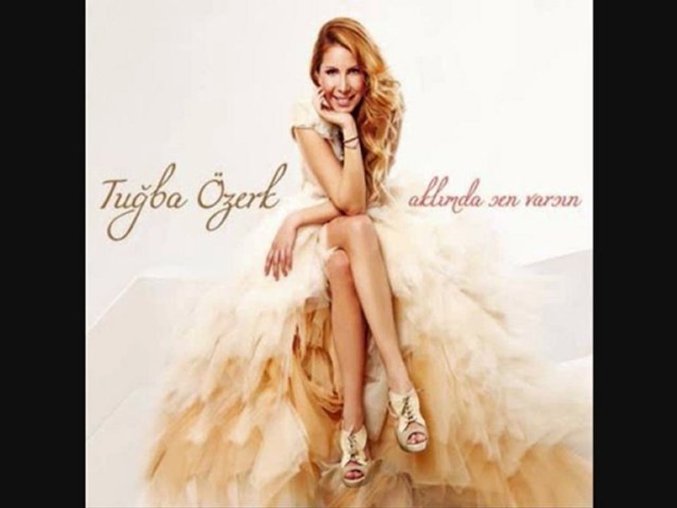 TUĞBA ÖZERK AHİR ÖMRÜM
